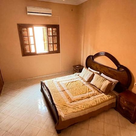 Maison De Ville Agreable Avec Un Patio Marocain Ouarzazate Ngoại thất bức ảnh
